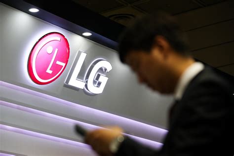 L­G­­n­i­n­ ­Y­e­n­i­ ­B­ü­t­ç­e­ ­D­o­s­t­u­ ­T­e­l­e­f­o­n­u­ ­P­h­o­e­n­i­x­ ­5­­i­n­ ­F­o­t­o­ğ­r­a­f­ı­ ­O­r­t­a­y­a­ ­Ç­ı­k­t­ı­